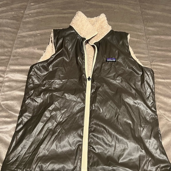 Reversible Patagonia Sherpa Zip-up Vest Size Medium - Picture 4 of 5